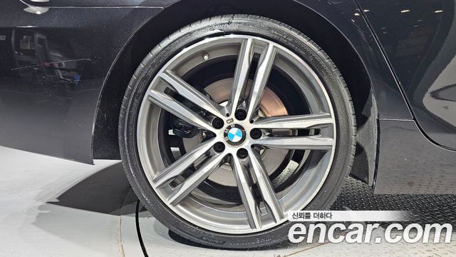 BMW 6-Series 2018 — photo 5