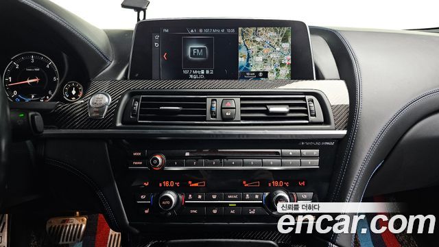 BMW 6-Series 2018 — photo 14