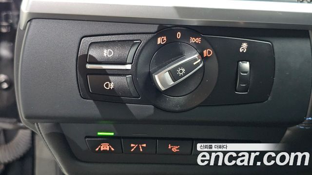 BMW 6-Series 2018 — photo 18