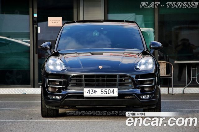 Porsche Macan 2018 — photo 3