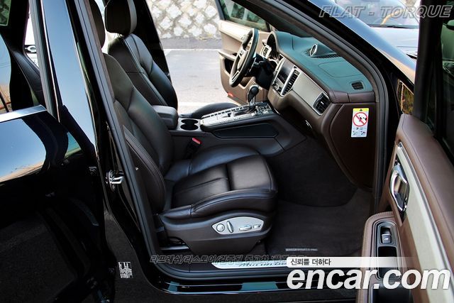Porsche Macan 2018 — photo 12