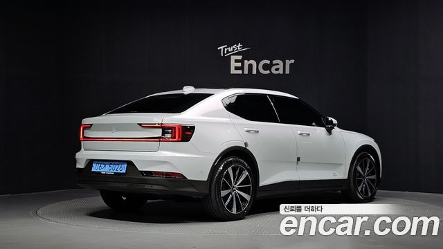 Polestar Polestar 2 2022 — photo 2