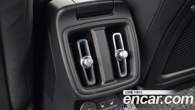Polestar Polestar 2 2022 — photo 25