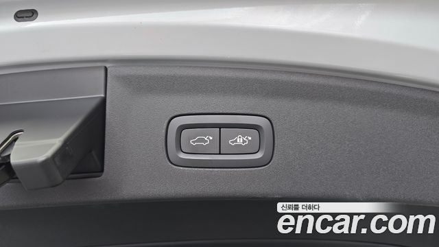 Polestar Polestar 2 2022 — photo 30