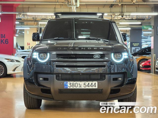 Land Rover Defender 2026 — photo 2
