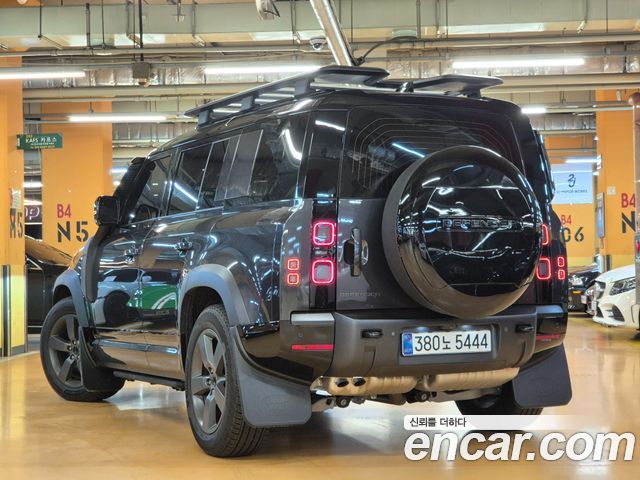 Land Rover Defender 2026 — photo 4