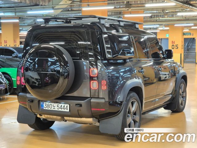 Land Rover Defender 2026 — photo 6