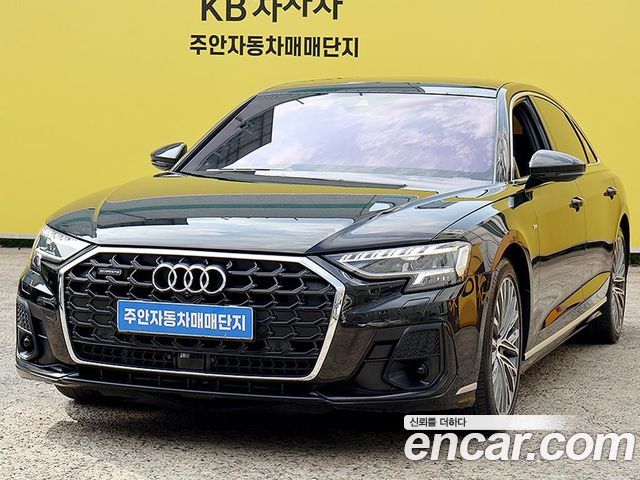 Audi A8 2023 — photo 1