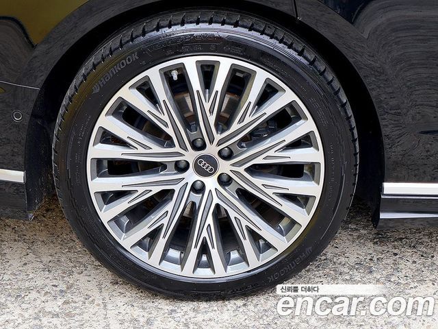 Audi A8 2023 — photo 5