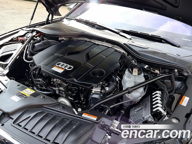Audi A8 2023 — photo 6
