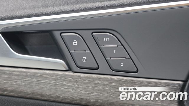 Audi A4 2019 — photo 14