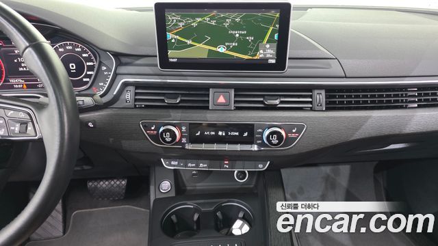 Audi A4 2019 — photo 16