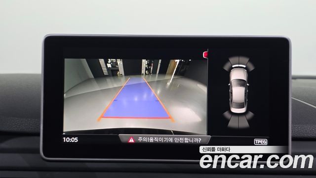 Audi A4 2019 — photo 17