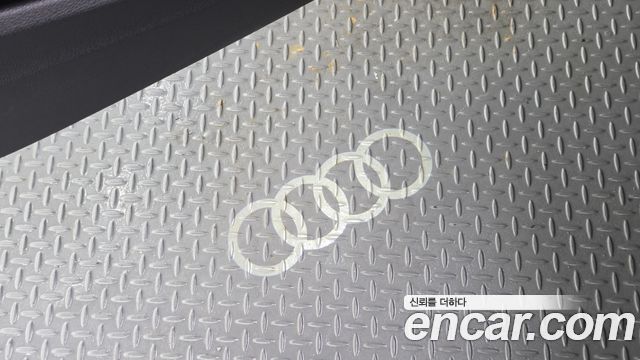 Audi A4 2019 — photo 20