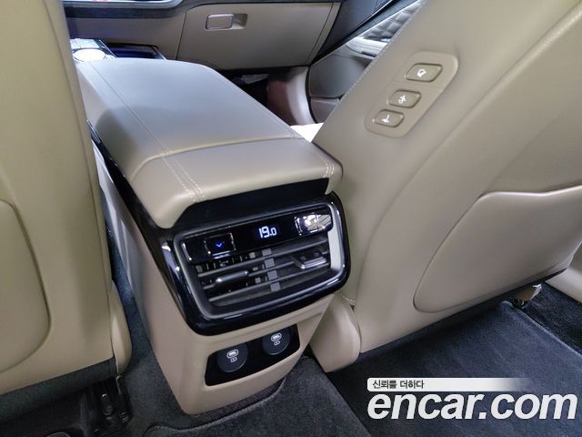 Kia K8 2023 — photo 31