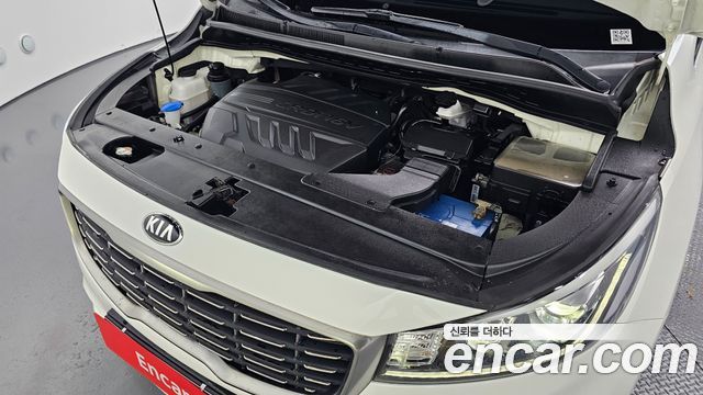 Kia Canival 2019 — photo 6