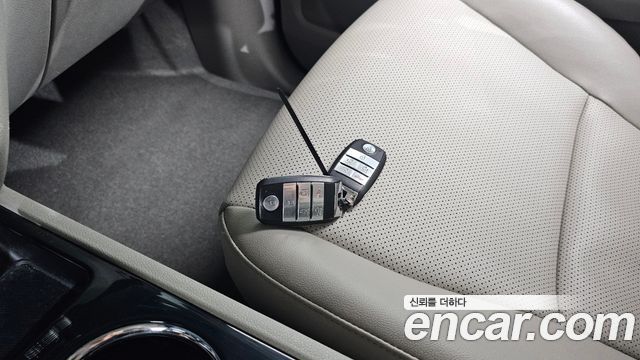 Kia Canival 2019 — photo 21