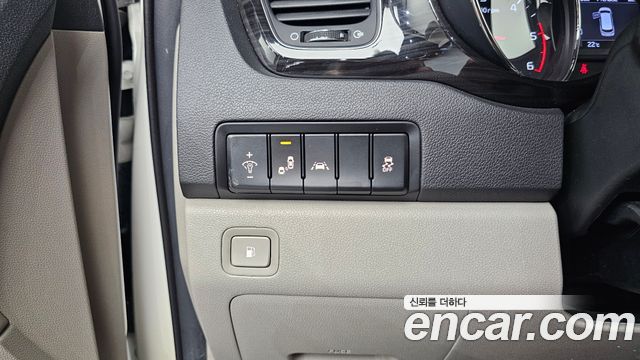 Kia Canival 2019 — photo 26