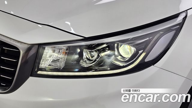Kia Canival 2019 — photo 8