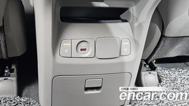 Kia Canival 2019 — photo 27