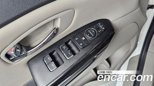 Kia Canival 2019 — photo 29