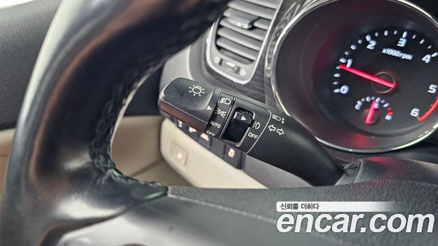 Kia Canival 2019 — photo 30