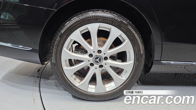 Mercedes-Benz E-Class 2019 — photo 7