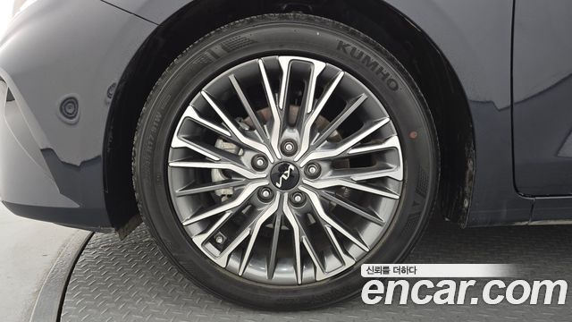 Kia K3 2022 — photo 5