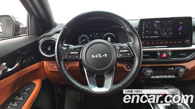 Kia K3 2022 — photo 19