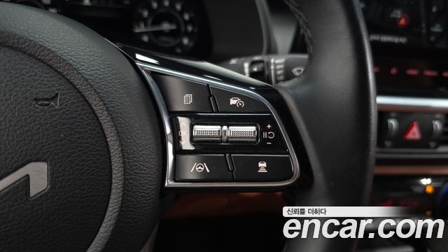 Kia K3 2022 — photo 22