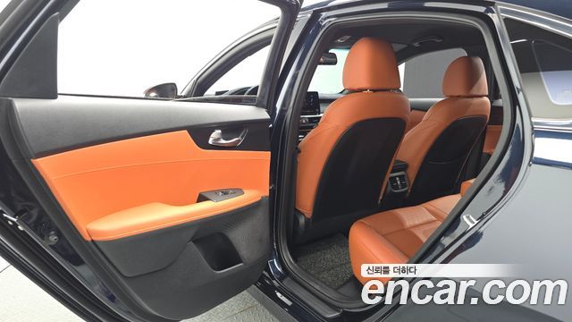 Kia K3 2022 — photo 16