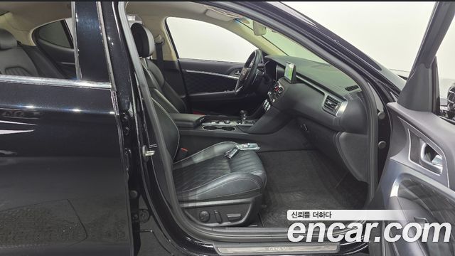 Genesis G70 2021 — photo 17