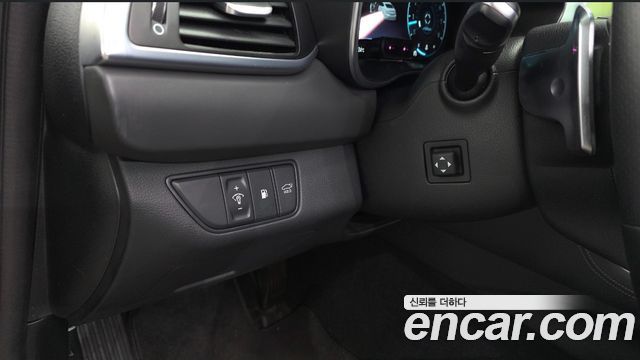 Genesis G70 2021 — photo 28