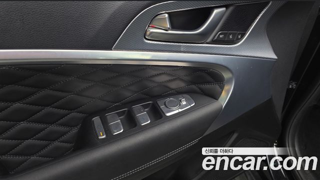 Genesis G70 2021 — photo 37
