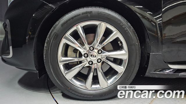 Kia Canival 2019 — photo 5