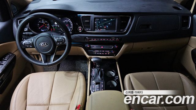 Kia Canival 2019 — photo 10