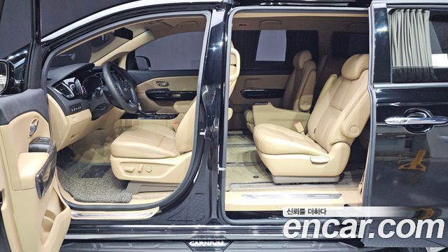 Kia Canival 2019 — photo 19