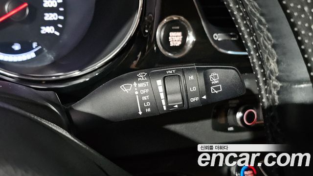 Kia Canival 2019 — photo 32
