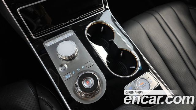Genesis GV80 2025 — photo 9