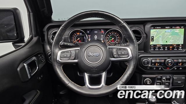 Jeep Wrangler 2022 — photo 19