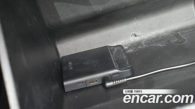 Jeep Wrangler 2022 — photo 26