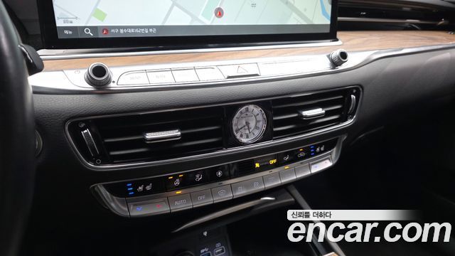 Kia K9 2022 — photo 17