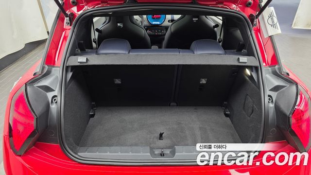 Mini Cooper 2024 — photo 26