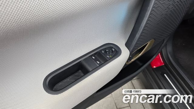 Mini Cooper 2024 — photo 32