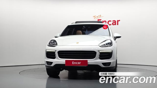 Porsche Cayenne 2016 — photo 3