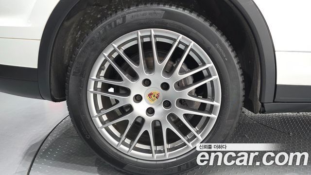 Porsche Cayenne 2016 — photo 5