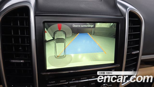 Porsche Cayenne 2016 — photo 15