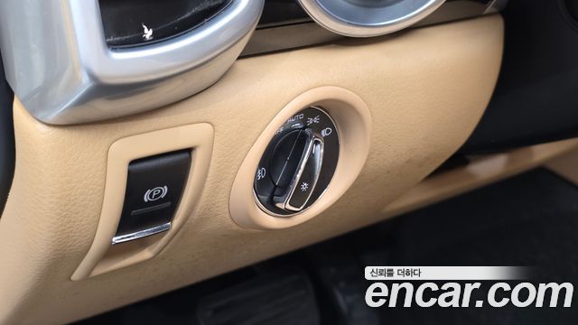 Porsche Cayenne 2016 — photo 18