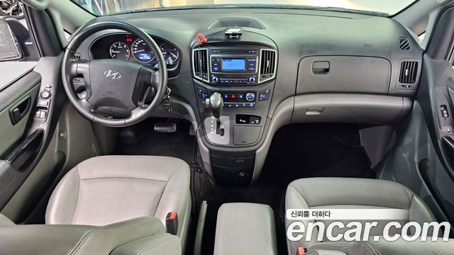 Hyundai Starex 2019 — photo 7