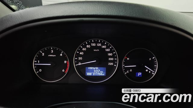 Hyundai Starex 2019 — photo 8